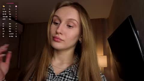 Snapshot of windylesiak chatting on 04.17.26 Sofia online show from 04.17.26
