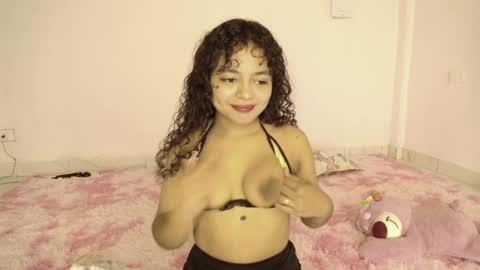 Winnifer Gonzalez  online show from 06.10.26