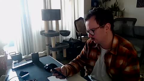 Snapshot of winnydepooh chatting on 02.17.25 cream36 online show from 02.17.25