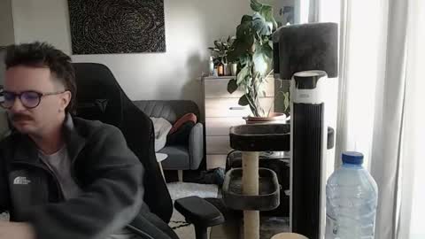 Snapshot of winnydepooh chatting on 03.16.26 cream36 online show from 03.16.26