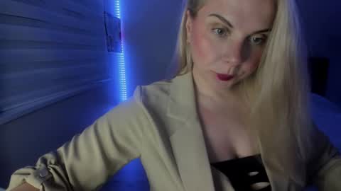 Winter Miracle online show from 11.20.25