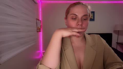 Winter Miracle online show from 12.17.25