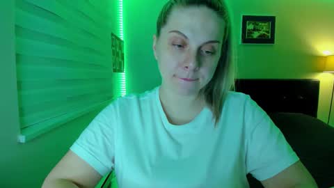 Snapshot of winter_miracle chatting on 03.13.26 Winter Miracle online show from 03.13.26