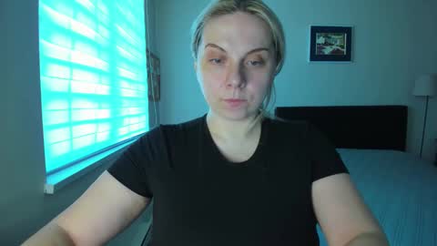 Snapshot of winter_miracle chatting on 03.14.26 Winter Miracle online show from 03.14.26