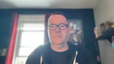 Snapshot of wintyr chatting on 03.10.25 wintyr online show from 03.10.25