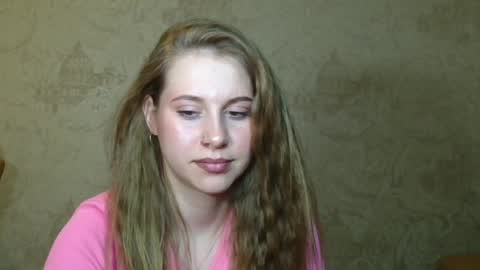 Snapshot of wira_witch chatting on 02.14.25 wira_witch online show from 02.14.25