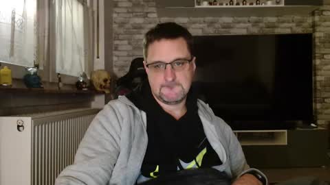 Snapshot of wirzwei8883 chatting on 11.13.25 Dirty online show from 11.13.25