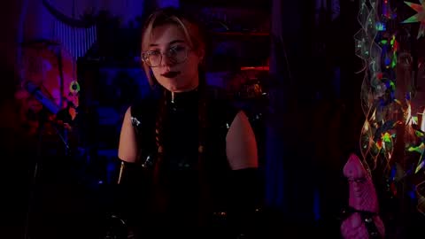 Goddess of two strapons  - Mr. long Don Mr. Pinky online show from 12.15.24