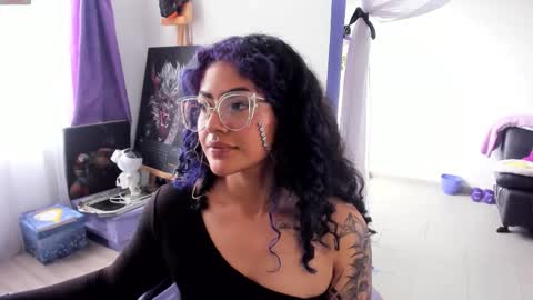     Luna Violeta  A r t i s t  online show from 09.09.25