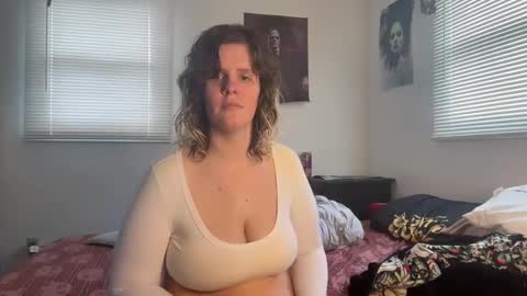 Moth online show from 02.05.25