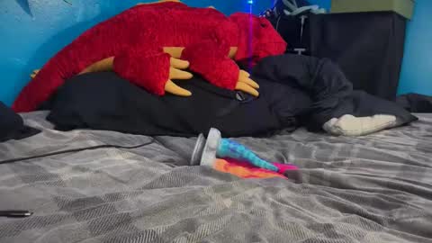 Snapshot of woahfuzz chatting on 02.19.26 YourDaddys Son online show from 02.19.26