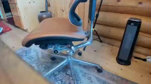 Snapshot of wobbleon chatting on 02.05.25 Gobbleon online show from 02.05.25