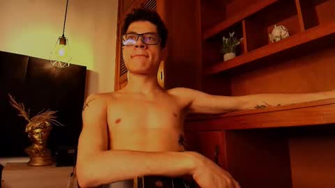  W O L F  online show from 10.09.25