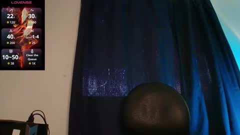  W O L F  online show from 10.18.25