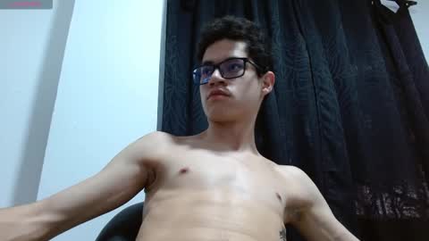  W O L F  online show from 11.12.25