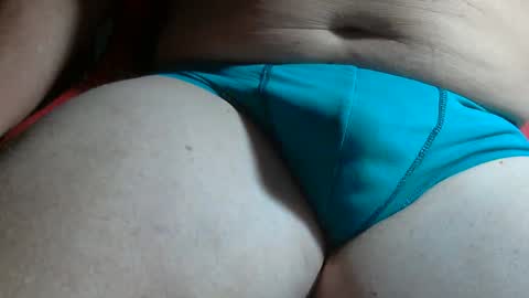 Snapshot of wolfoerl chatting on 10.14.25 wolfoerl online show from 10.14.25