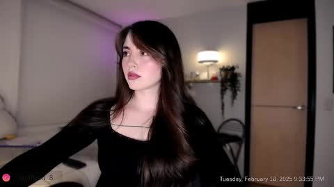Snapshot of wolfsfoster chatting on 02.19.25   online show from 02.19.25