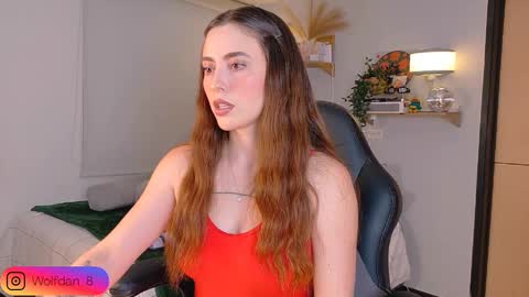 Snapshot of wolfsfoster chatting on 09.26.25   online show from 09.26.25