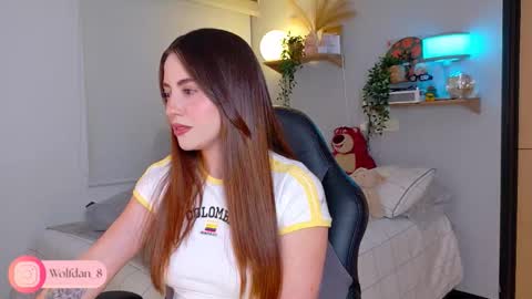 Snapshot of wolfsfoster chatting on 10.15.25   online show from 10.15.25