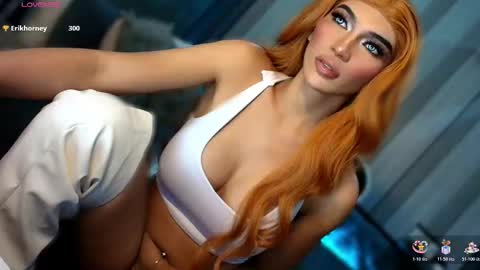 Snapshot of womanofyourdesire_ts chatting on 03.02.26 Julia online show from 03.02.26