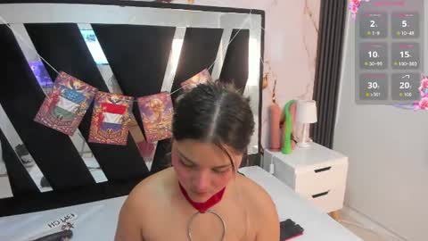 wonderkloe_ online show from 07.11.26