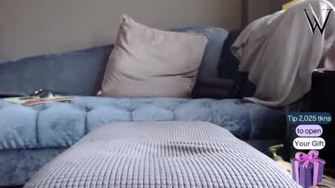 Snapshot of wonders_feet chatting on 12.22.24 Wonder online show from 12.22.24