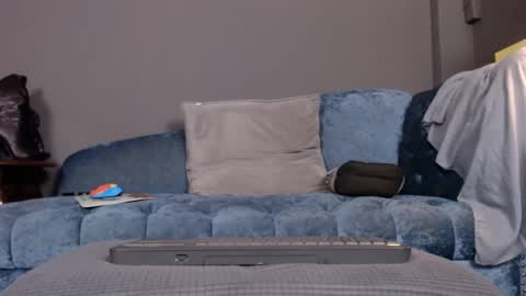 Snapshot of wonders_feet chatting on 03.11.25 Wonder online show from 03.11.25