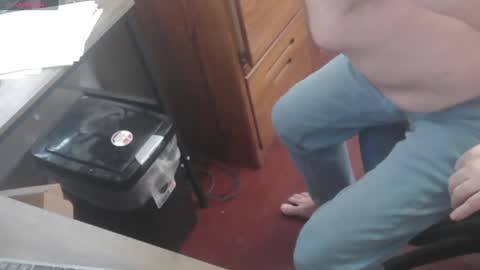 Snapshot of woodworker6473 chatting on 12.18.24 woodworker6473 online show from 12.18.24
