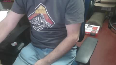 Snapshot of woodworker6473 chatting on 12.19.24 woodworker6473 online show from 12.19.24