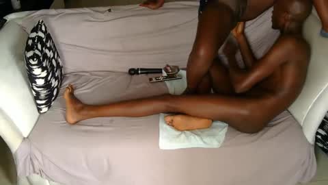 Snapshot of woody_n_buzz chatting on 12.20.24 Woody and Buzz online show from 12.20.24