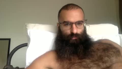 woof_wolf37 online show from 04.10.26