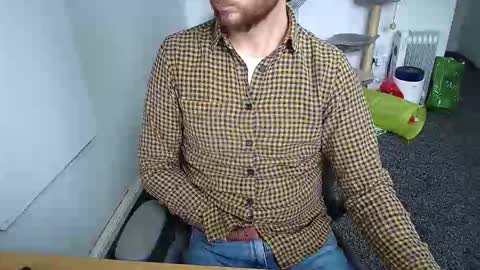 Snapshot of wooyay chatting on 10.30.25 Wooyay online show from 10.30.25