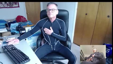 Snapshot of worldlarge chatting on 03.15.26 Large one online show from 03.15.26