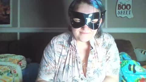 Snapshot of worriedrose_xo chatting on 02.12.25 Rose online show from 02.12.25