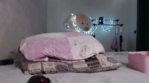 Lily online show from 07.12.26