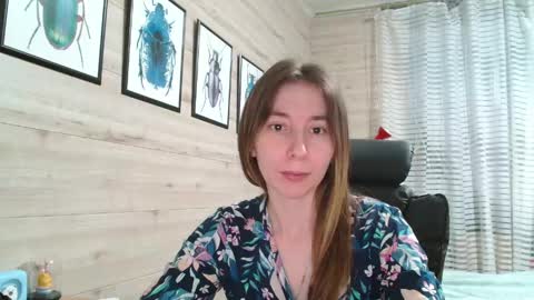 Anna  online show from 05.17.26