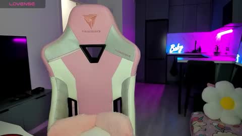 Emi online show from 03.10.26