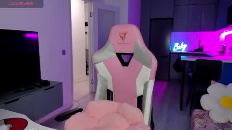 Emi online show from 03.18.26