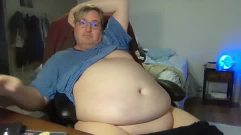 Snapshot of wrenval chatting on 12.24.24 Wren Valentino online show from 12.24.24