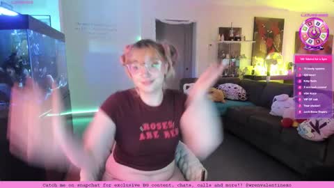 Snapshot of wrenvalentine chatting on 02.11.26 Wren Valentine online show from 02.11.26