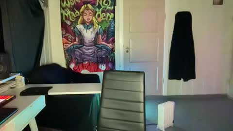 Snapshot of wulffi95 chatting on 02.14.26 wulffi95 online show from 02.14.26