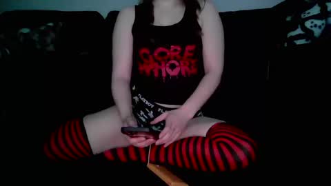 Snapshot of wutzurfavscrymovie chatting on 10.12.25 wutzurfavscrymovie online show from 10.12.25