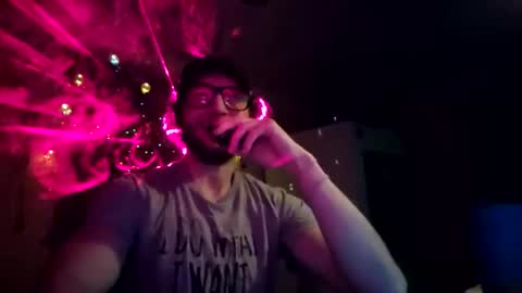 Snapshot of wyiatt_unknown chatting on 03.28.26 wyiatt online show from 03.28.26