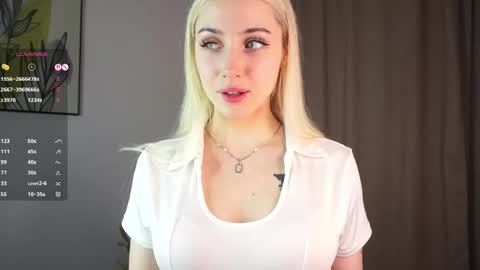 Lily online show from 04.14.26