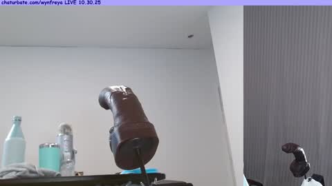 Wyn online show from 10.30.25