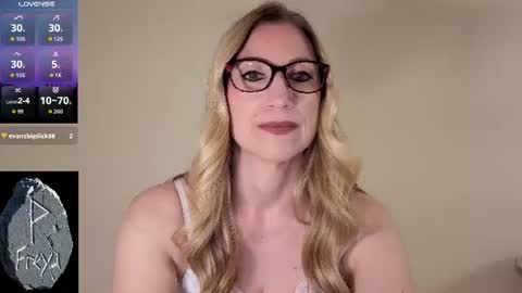 Snapshot of wynfreya chatting on 06.27.26 Wyn online show from 06.27.26