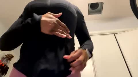 Wynter Heat online show from 02.06.25