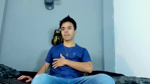 Snapshot of x_harold_x chatting on 12.03.25 Harold online show from 12.03.25