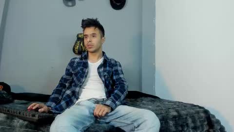 Snapshot of x_harold_x chatting on 12.20.25 Harold online show from 12.20.25