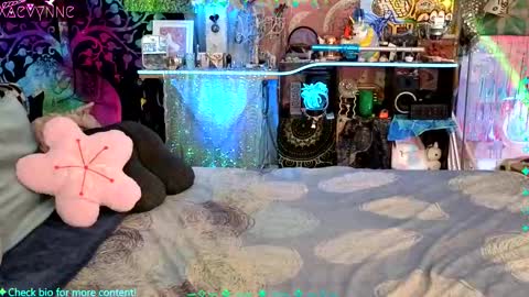 Snapshot of xaevynne chatting on 03.07.26 Xaevynne Sometimes Milla Milla The Cute as a Buttom Brunette online show from 03.07.26